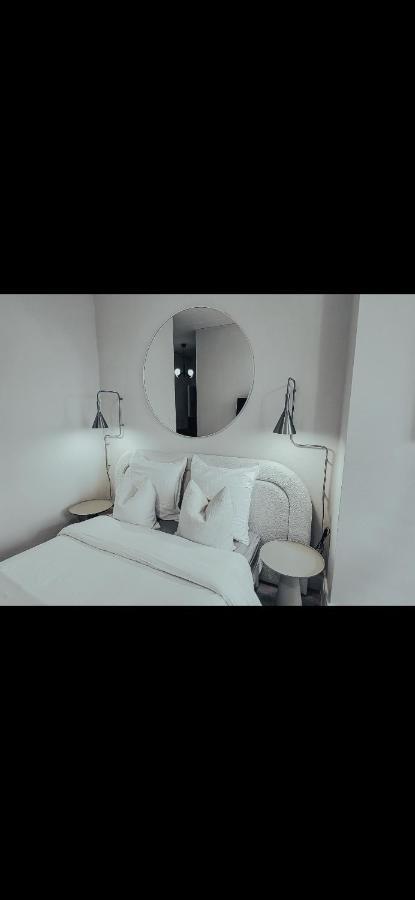 Suite Onega Lyon Eksteriør bilde